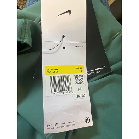 Nike NWT Universa Medium-Support High-Waisted 5" Biker Shorts Pockets Small - Picture 5 of 5